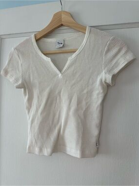 TNA Cream Waffle-Knit Notch Crop Tee